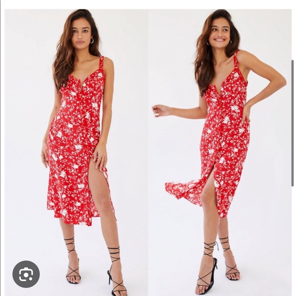 Aritzia Wilfred Lealia Red Floral Midi Ruffle Button Dress